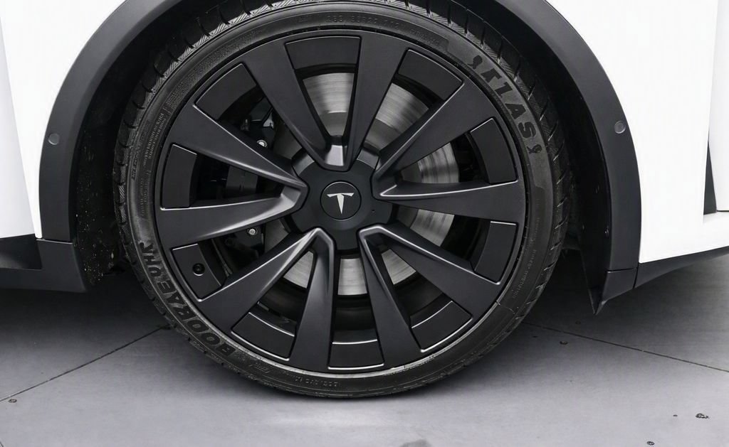 Used 2023 Tesla Model X AWD/4WD image 33