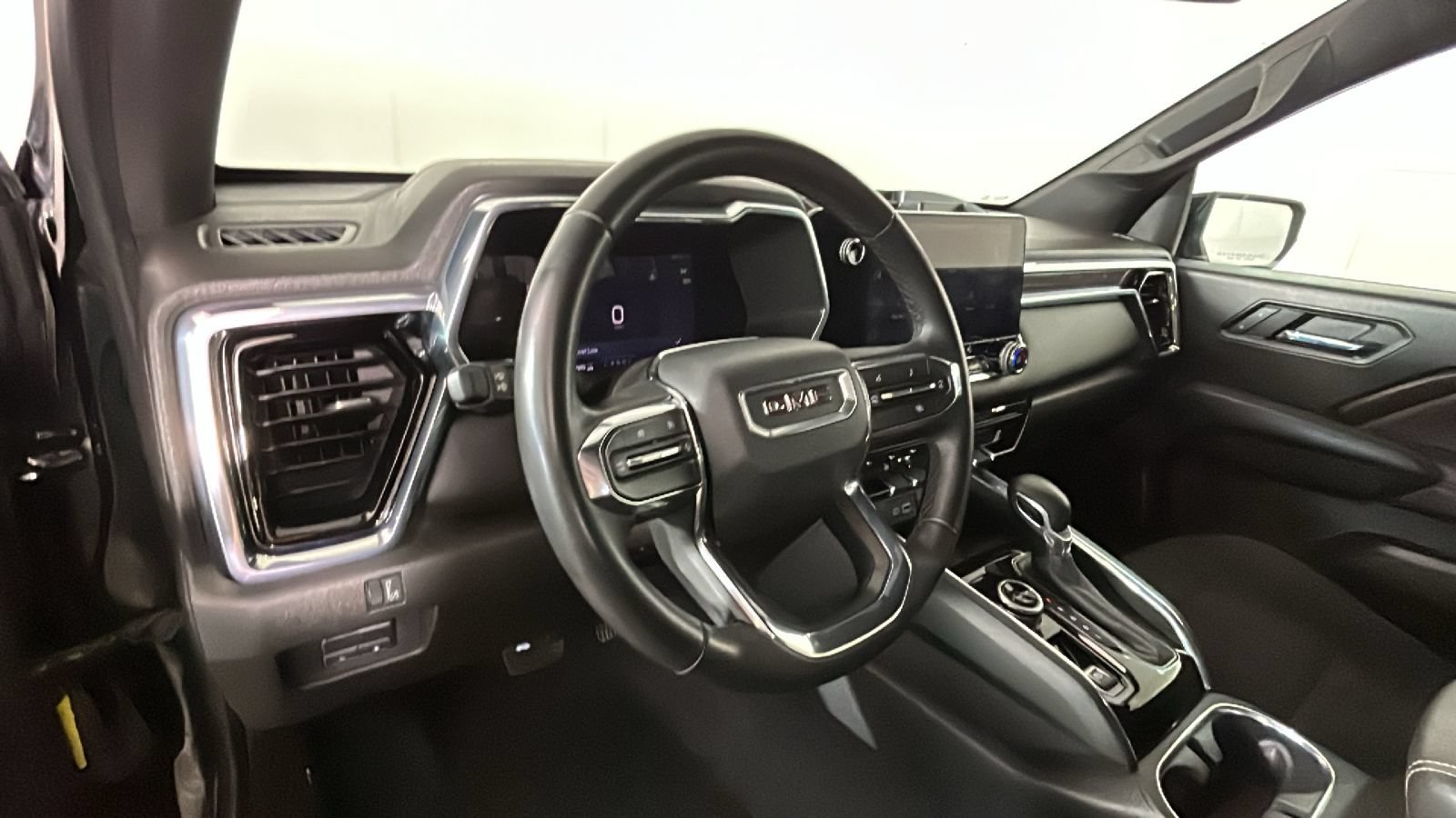 Used 2023 GMC Canyon Elevation w/ Convenience Package AWD/4WD image 15