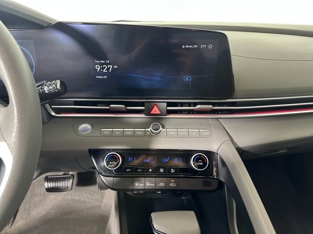 Certified 2024 Hyundai Elantra SEL image 21
