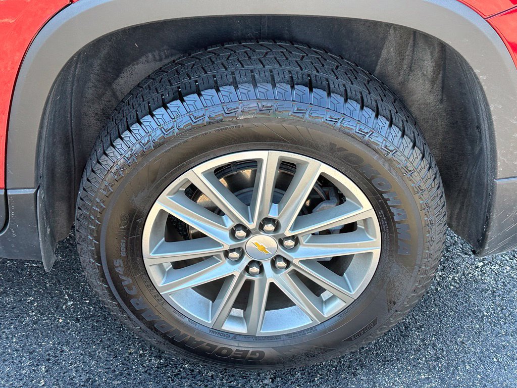Used 2023 Chevrolet Traverse LT AWD/4WD image 6