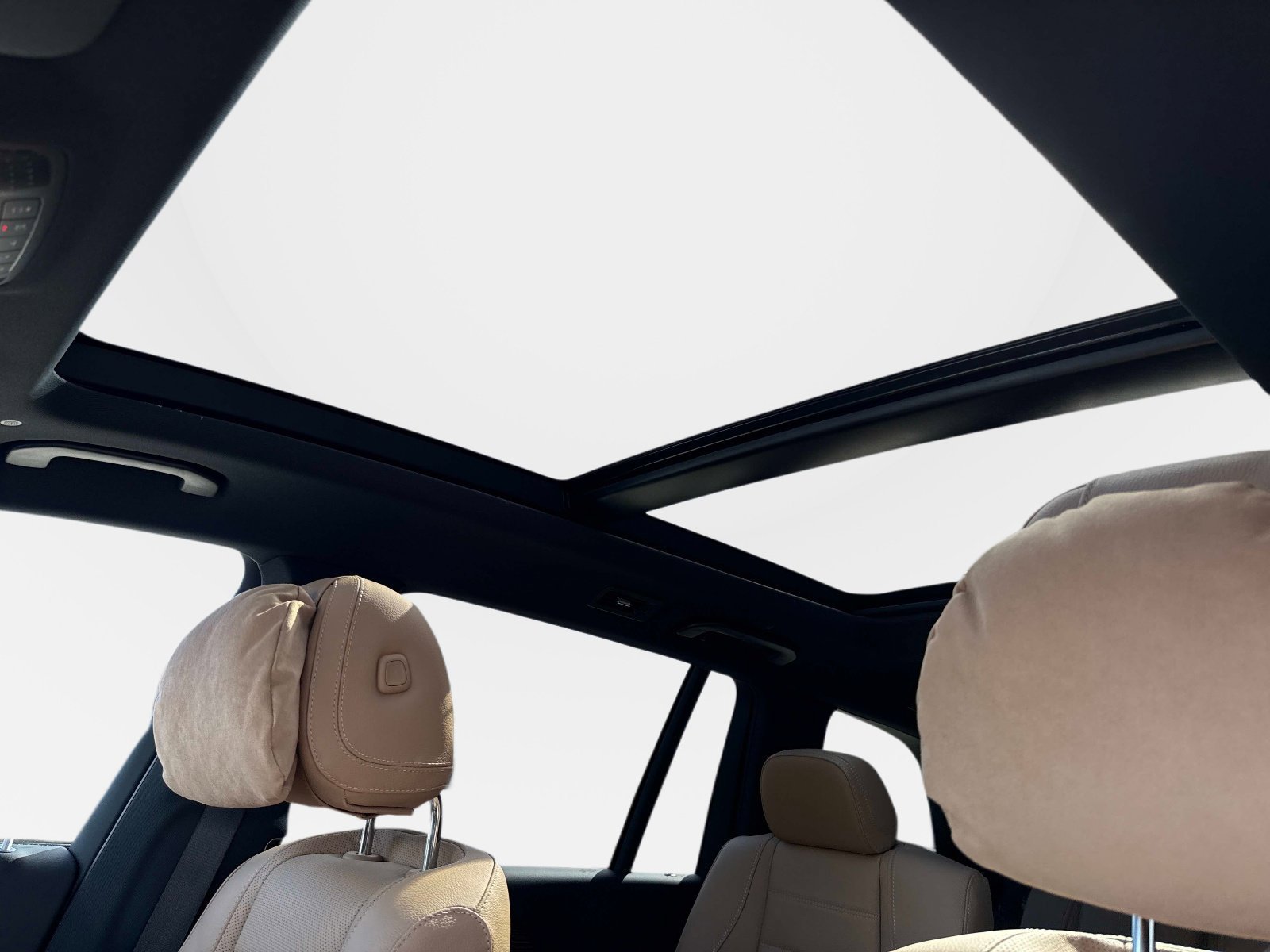 New 2026 Mercedes-Benz GLS 450 4MATIC image 23