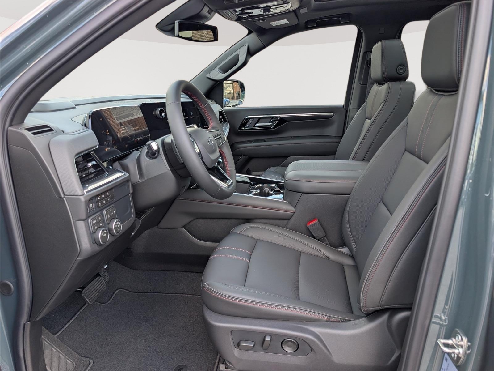 New 2026 Chevrolet Suburban RST w/ Comfort Package AWD/4WD image 16