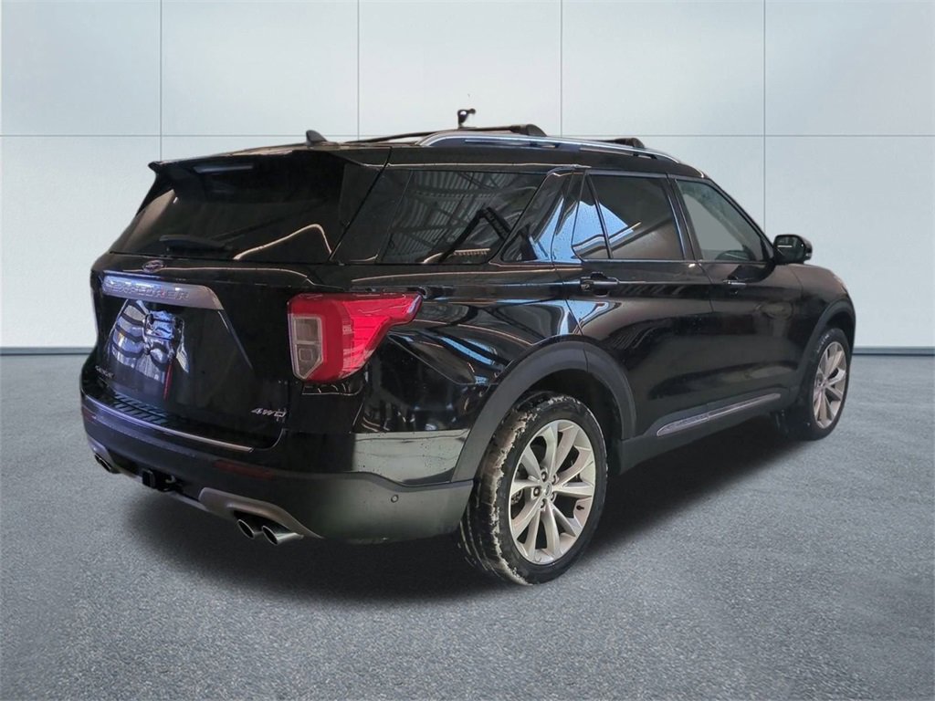Used 2023 Ford Explorer Platinum w/ Technology Package image 3