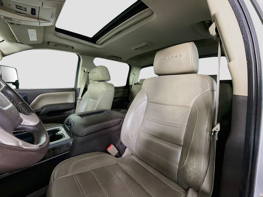 Used 2016 GMC Sierra 2500 Denali w/ Duramax Plus Package AWD/4WD image 14