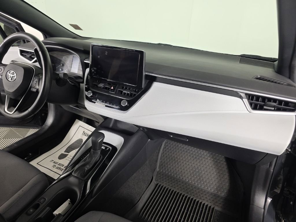 Used 2023 Toyota Corolla SE image 39
