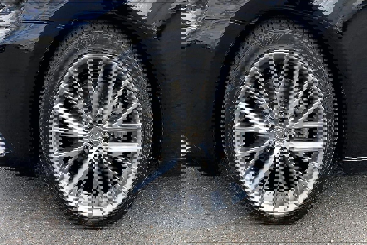 Used 2015 Lexus IS 250 w/ Navigation System Package image 9