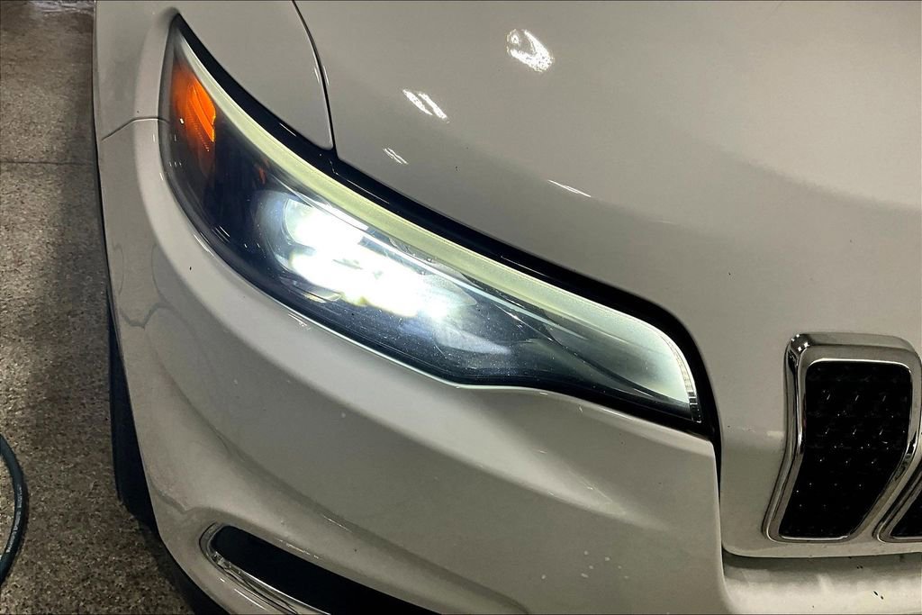 Used 2022 Jeep Cherokee Limited image 32