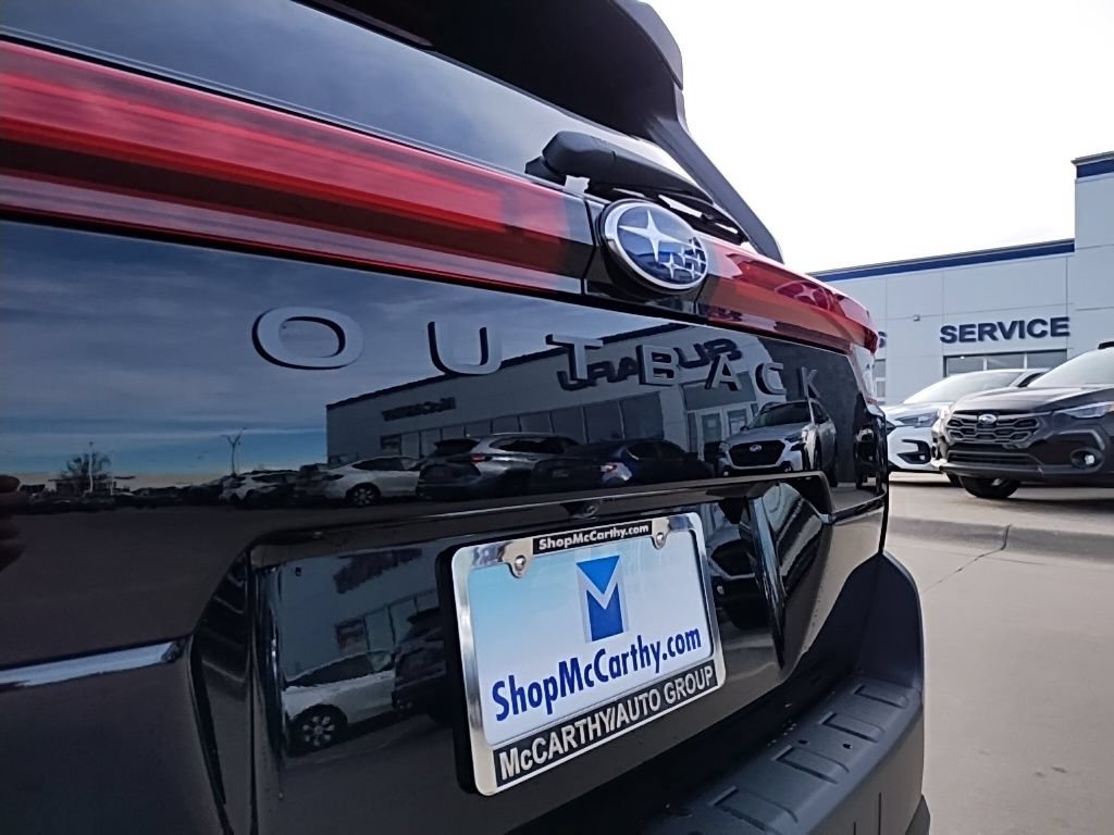 Used 2026 Subaru Outback Premium AWD/4WD image 13