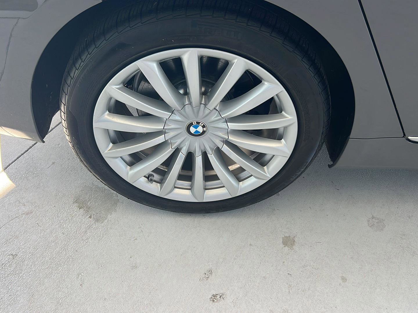 Used 2020 BMW 740i image 40