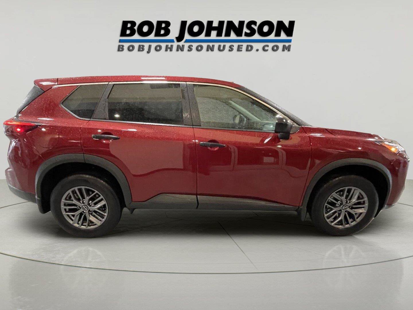 Used 2024 Nissan Rogue S AWD/4WD image 8