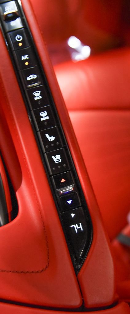 Used 2024 Chevrolet Corvette Stingray Premium Conv w/ Z51 Performance Package image 34