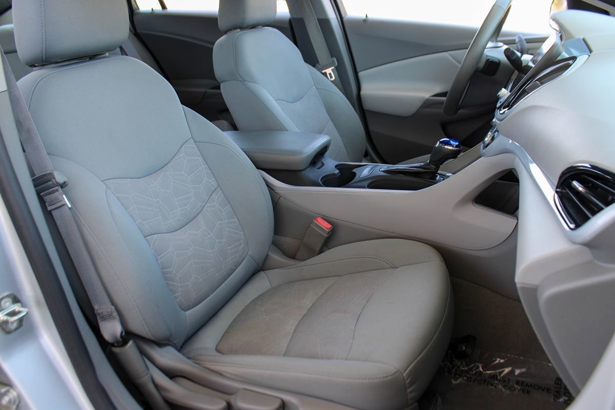 Used 2016 Chevrolet Volt LT w/ Comfort Package FWD image 20