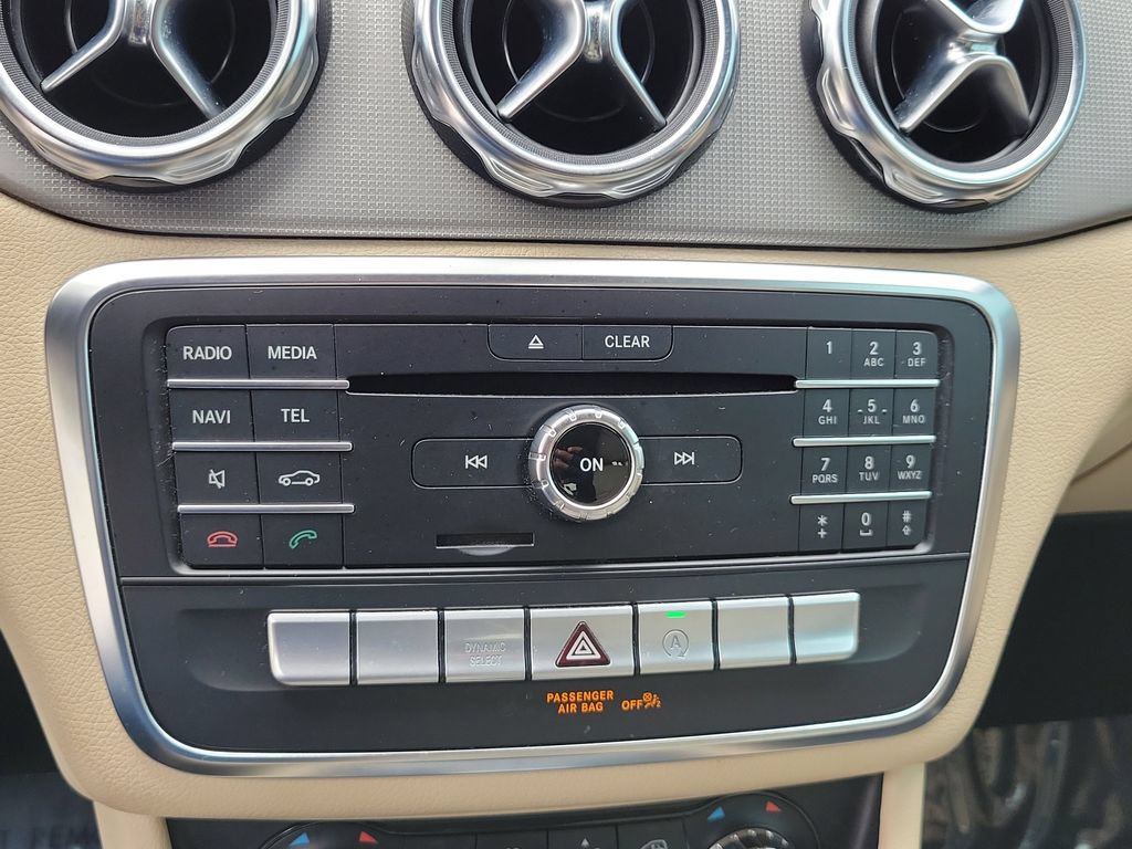 Used 2020 Mercedes-Benz GLA 250 image 26