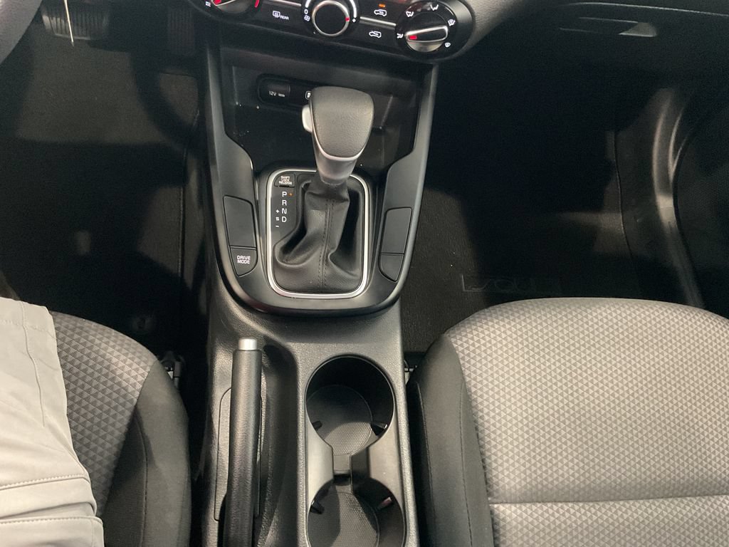 Used 2025 Kia Soul LX FWD image 25