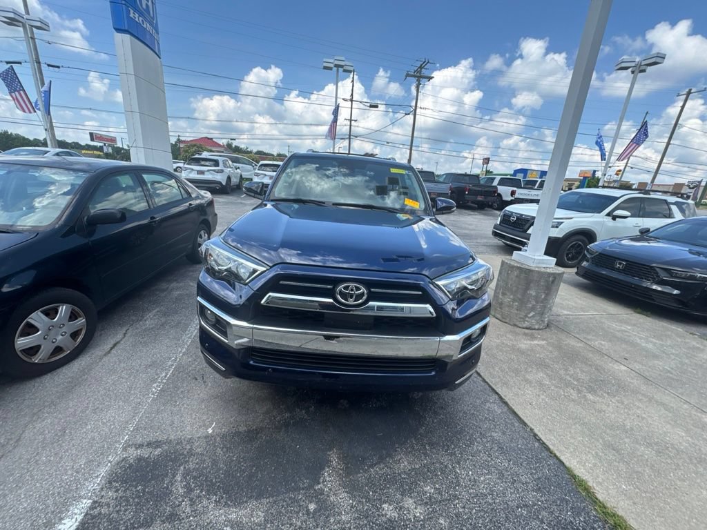 Used 2020 Toyota 4Runner Limited AWD/4WD image 3