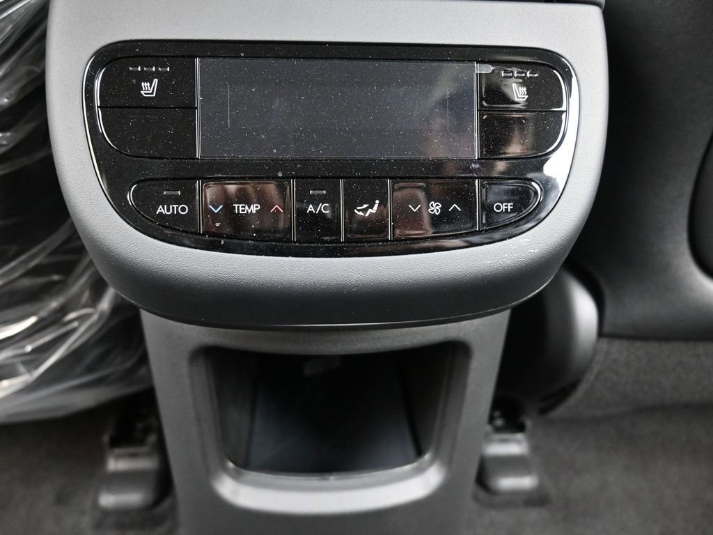 Used 2026 Hyundai Ioniq 9 SEL image 17