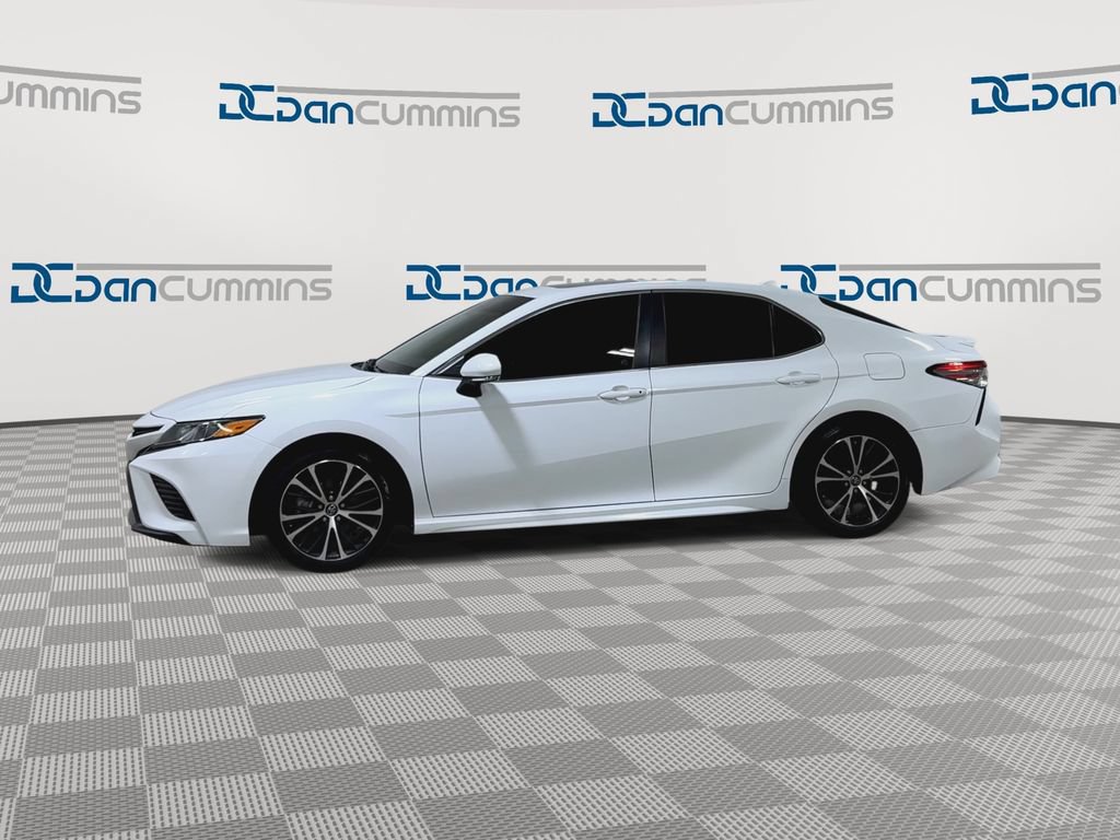 Used 2019 Toyota Camry SE w/ Convenience Package FWD image 6