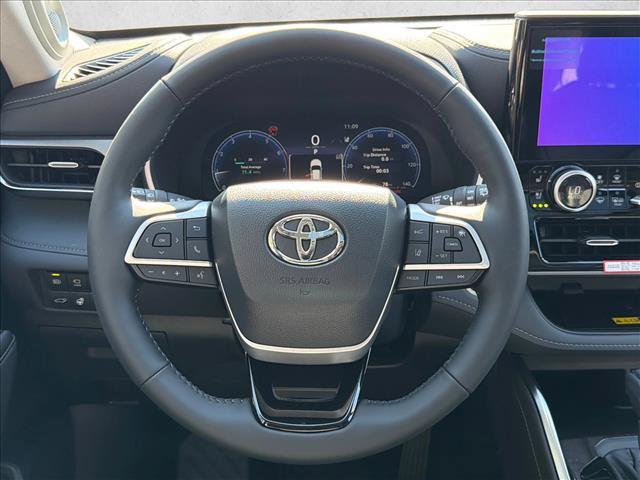 New 2026 Toyota Highlander Limited AWD/4WD image 24