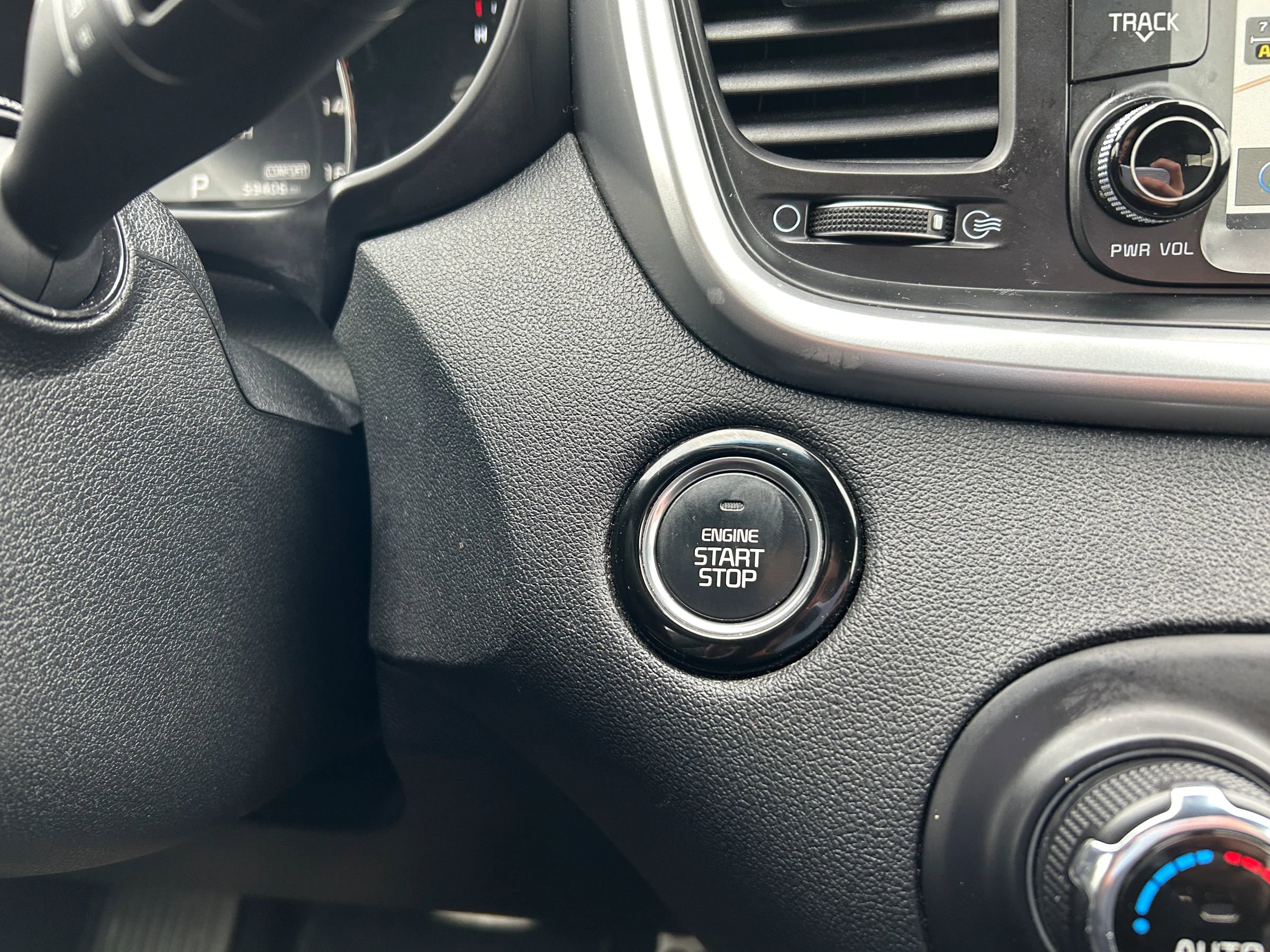 Used 2019 Kia Sorento SX image 12
