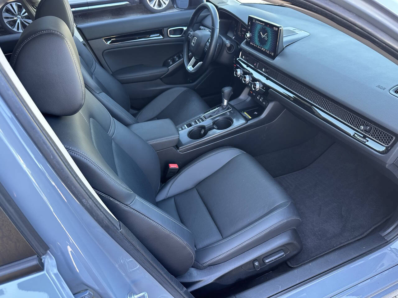 Used 2023 Honda Civic Touring image 40