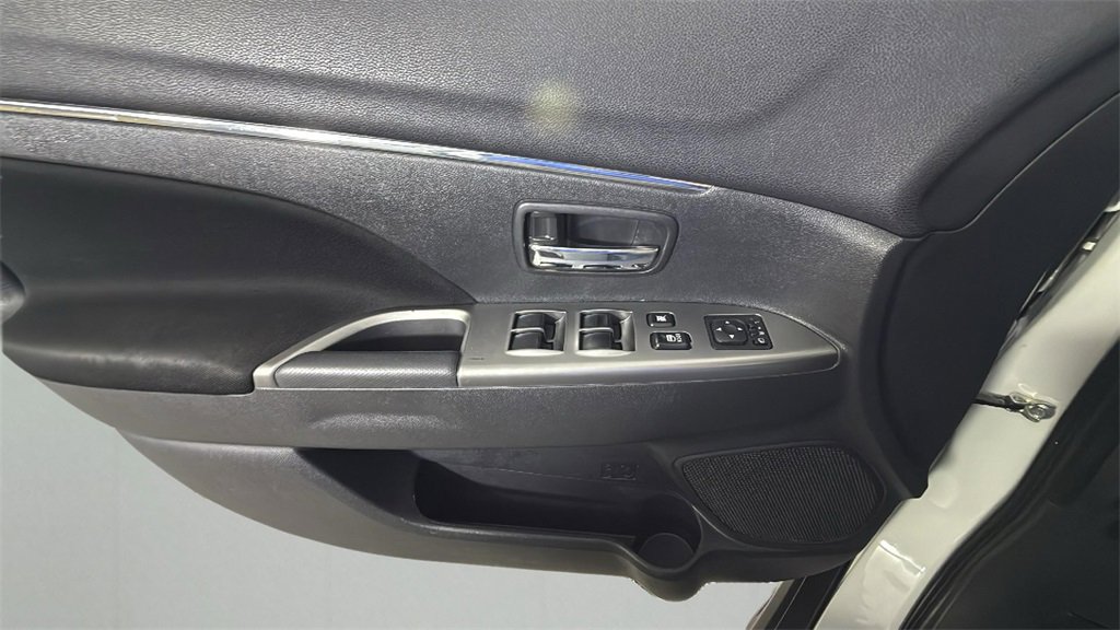 Used 2021 Mitsubishi Outlander Sport SE image 40