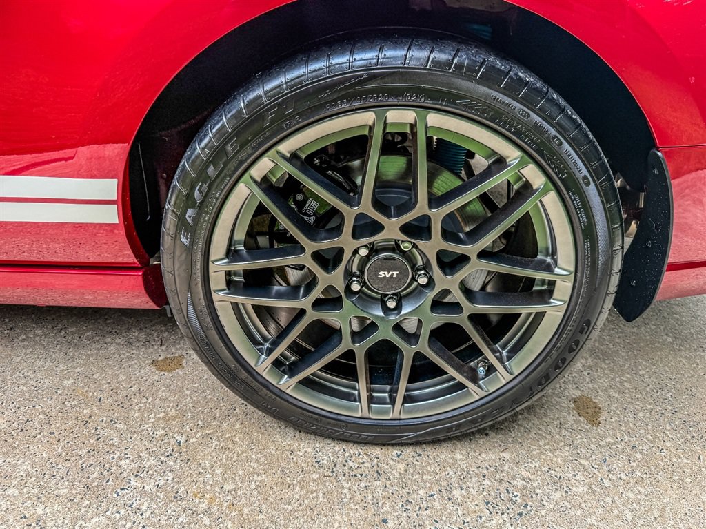 Used 2013 Ford Mustang Shelby GT500 RWD image 17