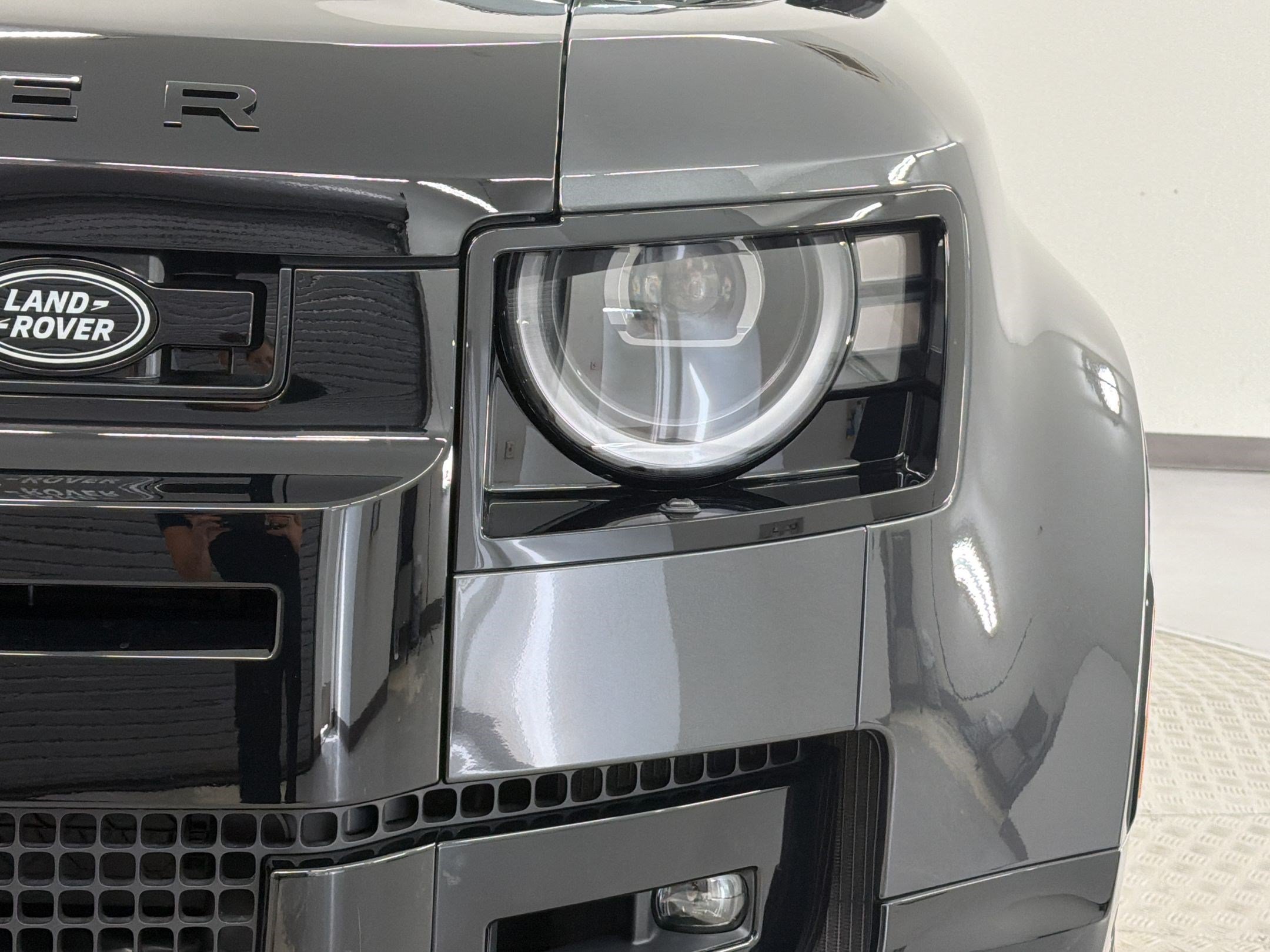 New 2026 Land Rover Defender 110 X AWD/4WD image 12