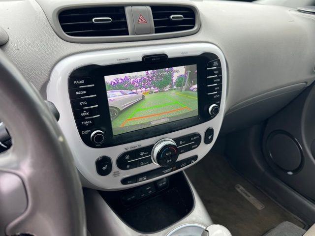 Used 2017 Kia Soul EV image 21