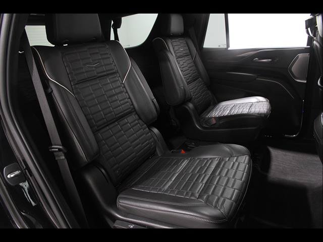 Used 2023 Cadillac Escalade Premium Luxury Platinum w/ Heavy-Duty Trailer Package AWD/4WD image 21