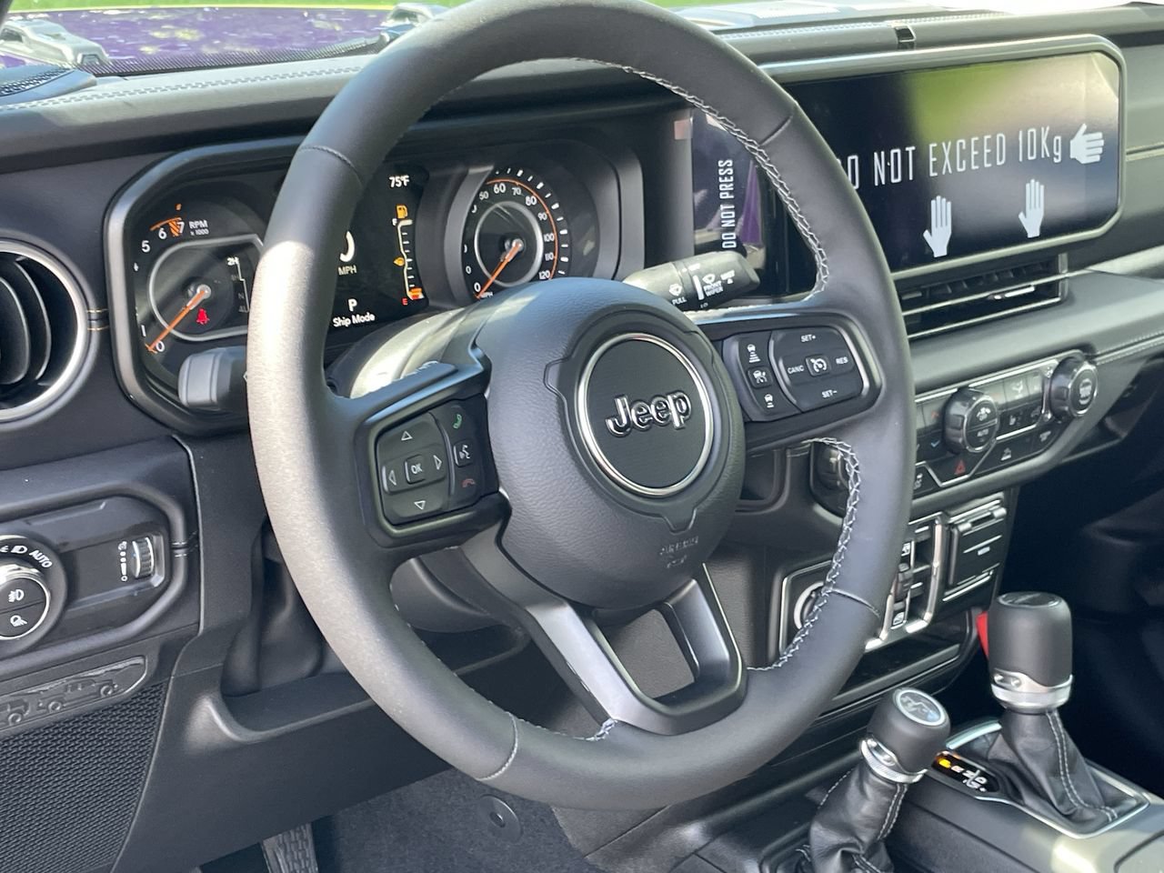 New 2026 Jeep Gladiator Sport AWD/4WD image 14