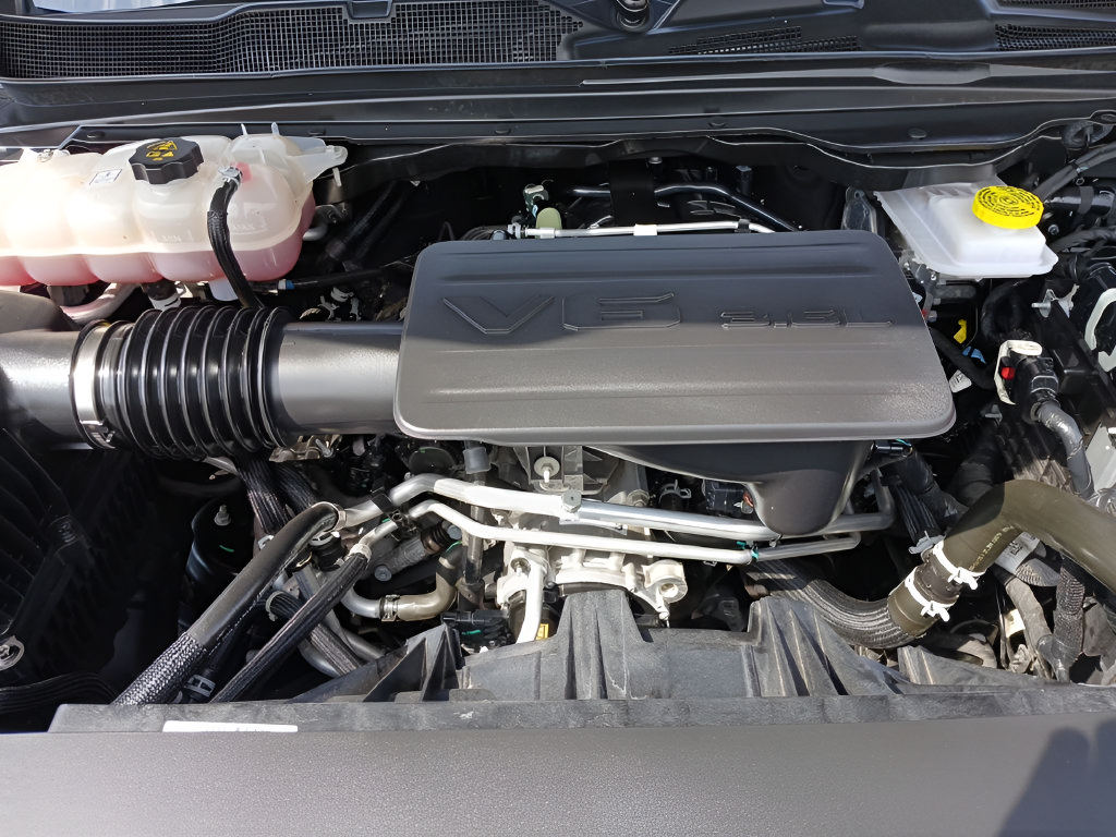 Used 2025 RAM 1500 Tradesman w/ Night Edition AWD/4WD image 33