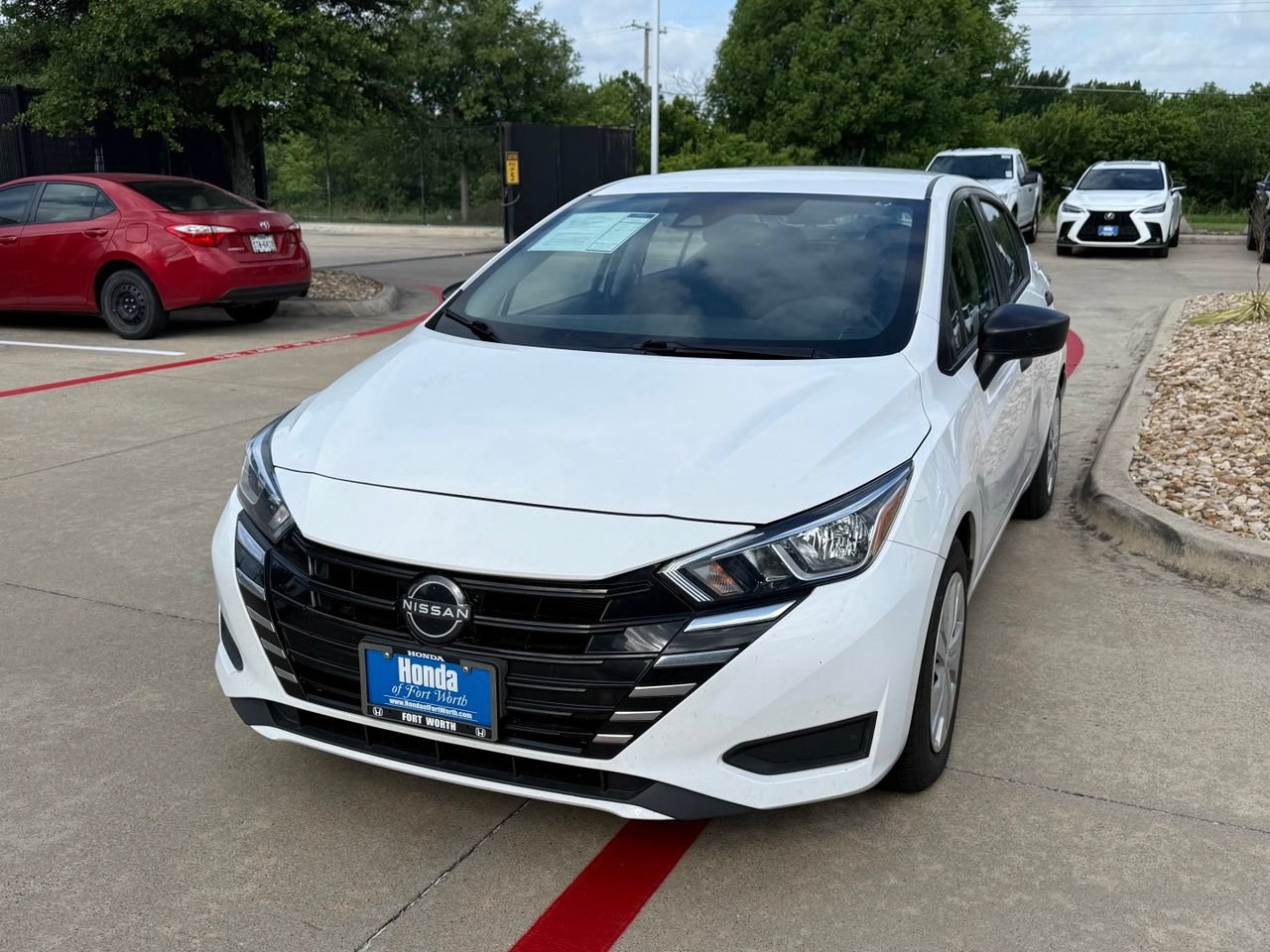 Used 2023 Nissan Versa S FWD image 1