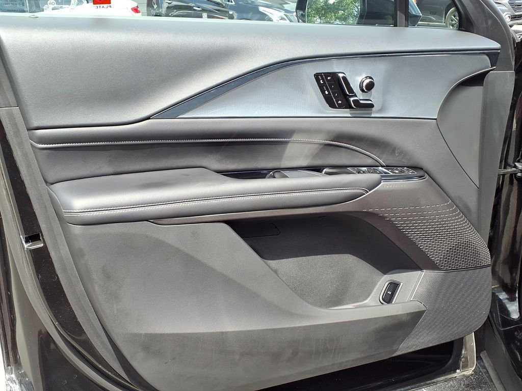 Used 2024 Cadillac Lyriq Tech w/ Driver Assist Package AWD/4WD image 29