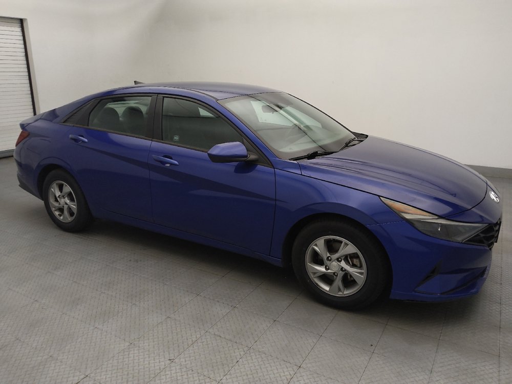 Used 2021 Hyundai Elantra SE FWD image 11