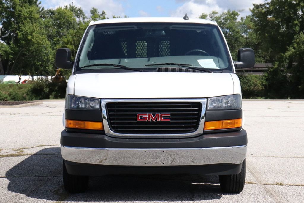 Used 2024 GMC Savana 2500 w/ Driver Convenience Package image 2