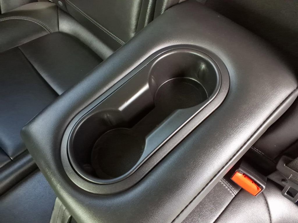Used 2018 Buick Encore Essence FWD image 28