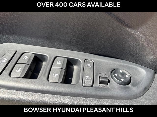 New 2026 Hyundai Venue SEL FWD image 8