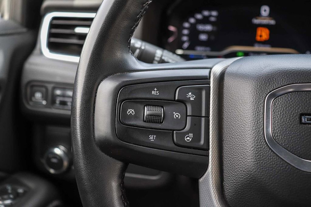 Used 2023 GMC Yukon Denali RWD image 27