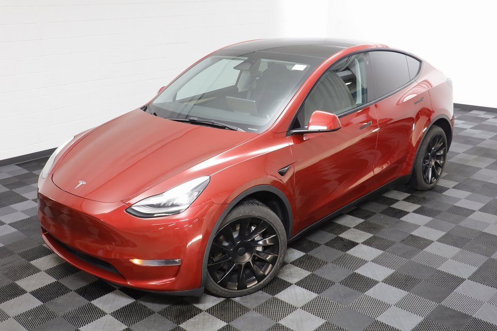 Used 2023 Tesla Model Y Long Range image 2
