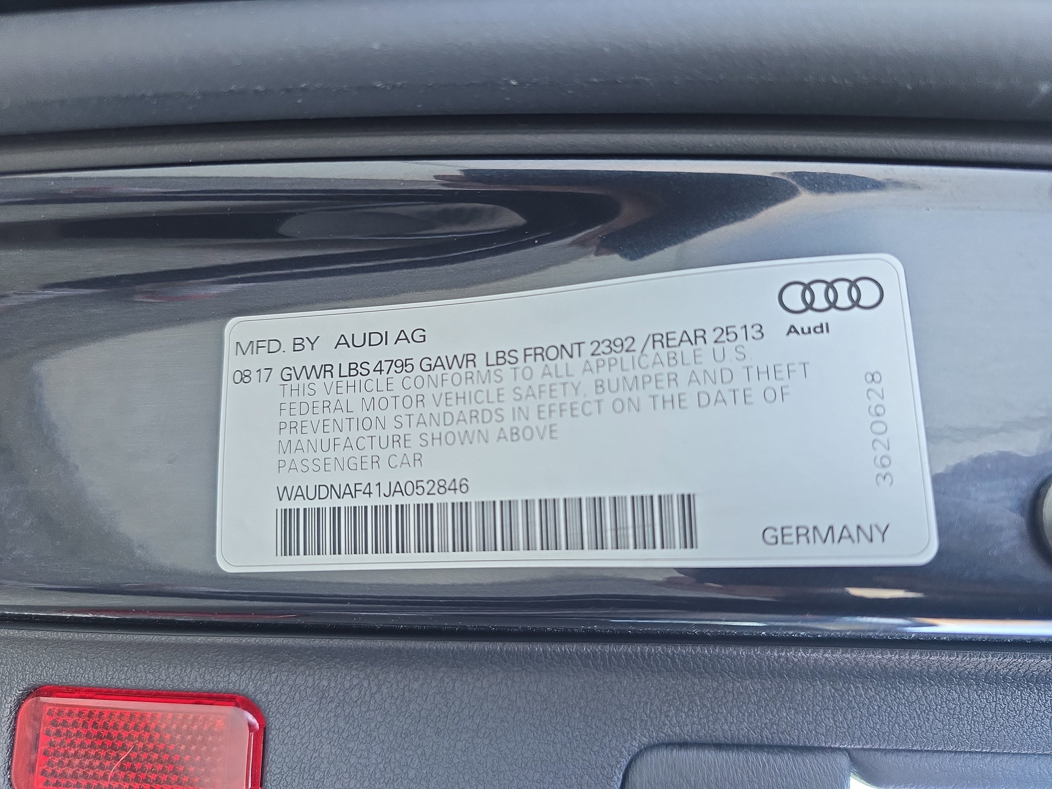 Used 2018 Audi A4 2.0T Premium image 34