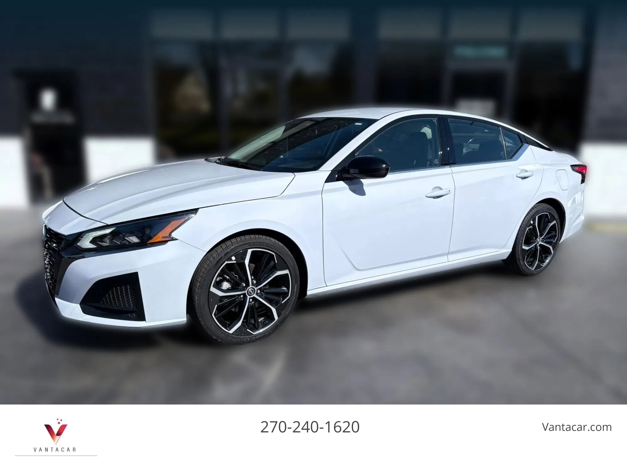 Used 2024 Nissan Altima 2.5 SR image 1