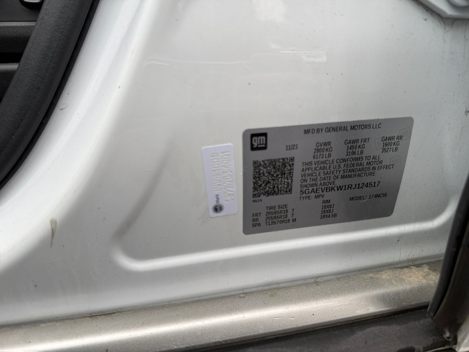 Used 2024 Buick Enclave Premium AWD/4WD image 27