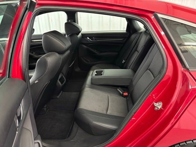 Used 2018 Honda Accord Sport image 12