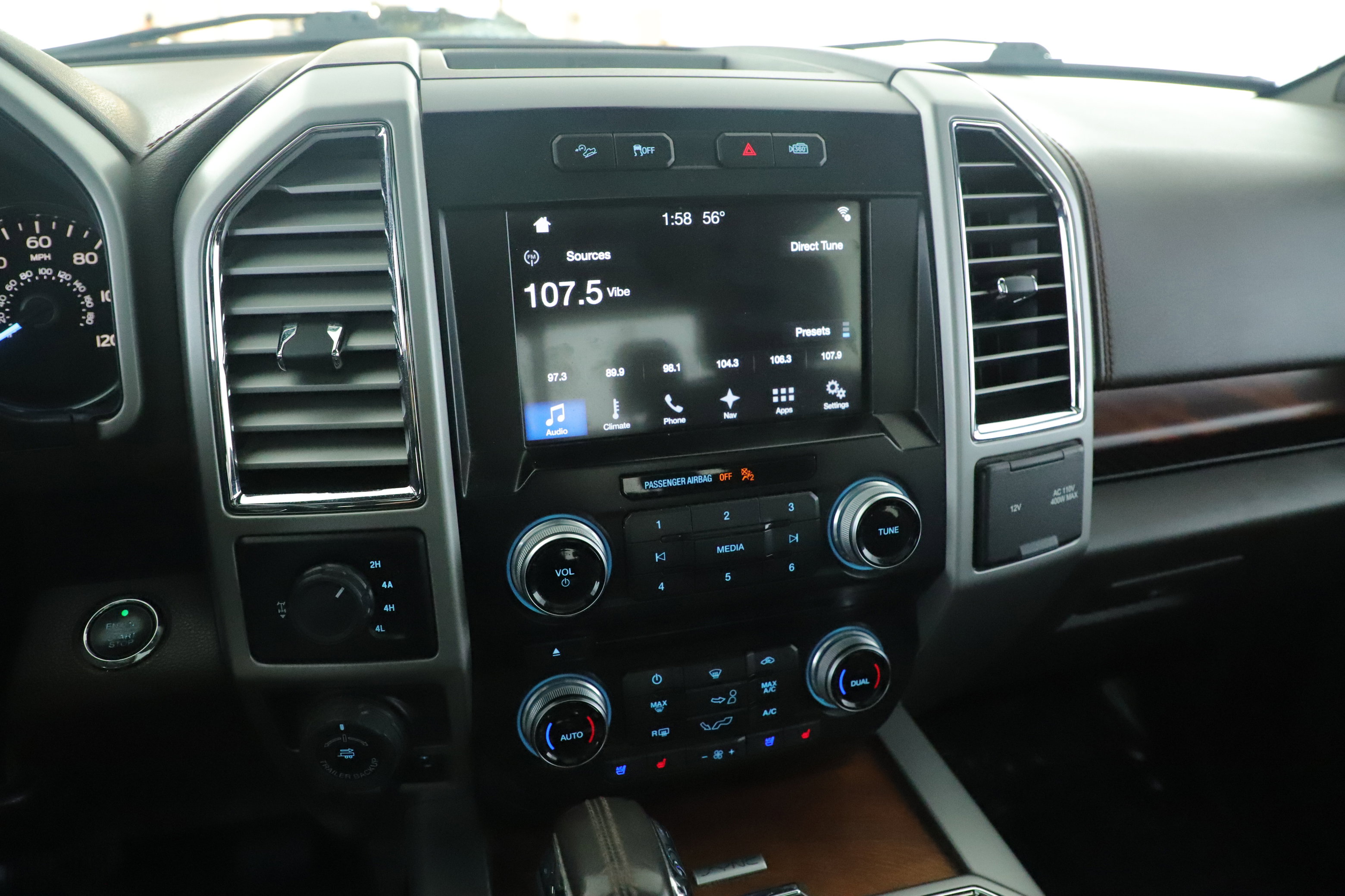 Used 2016 Ford F150 King Ranch w/ Equipment Group 601A Luxury AWD/4WD image 20