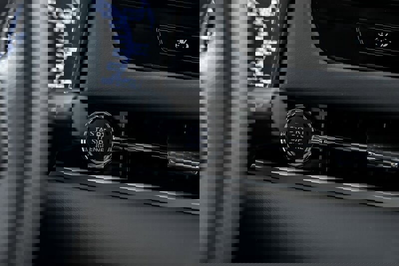 New 2025 Mitsubishi Outlander AWD image 20