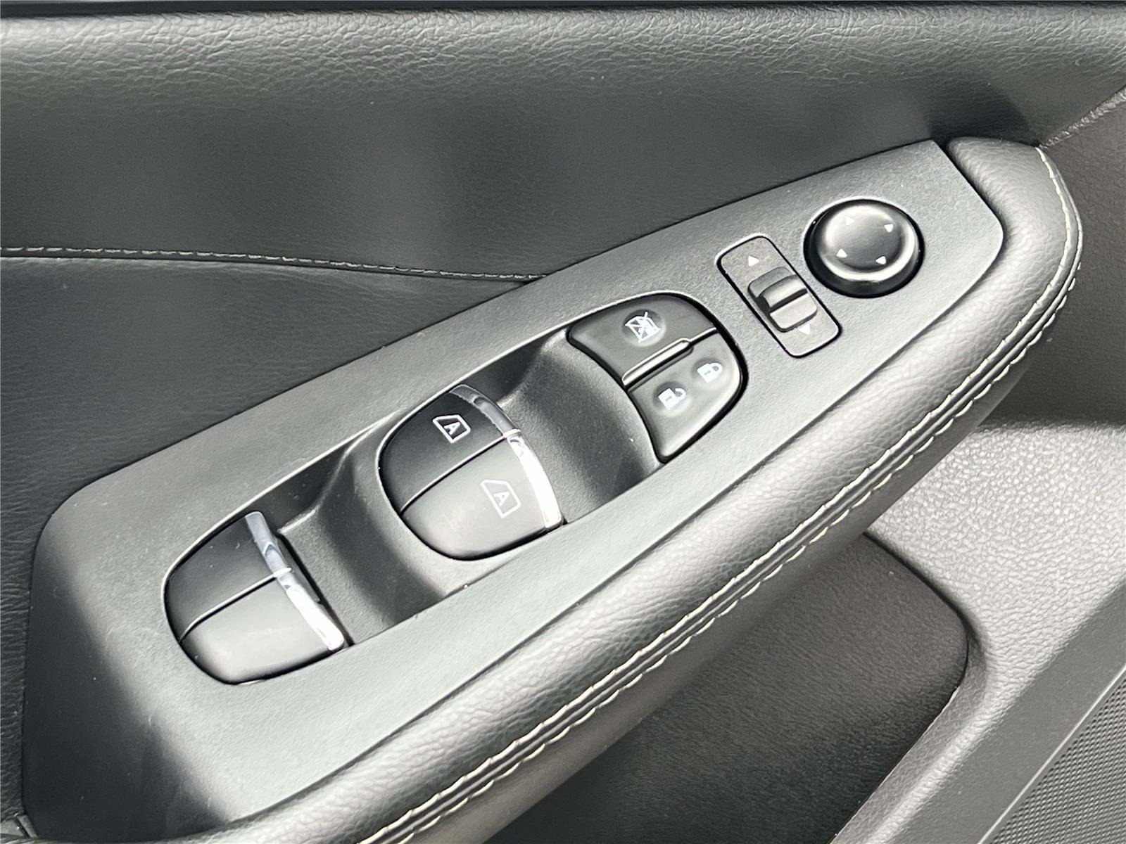 Certified 2023 Nissan Maxima Platinum w/ Sport Mat Group image 23