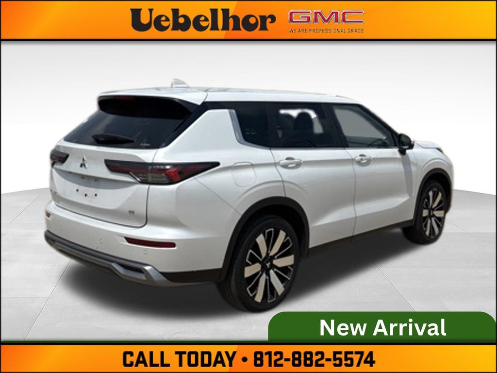 Used 2025 Mitsubishi Outlander SE AWD/4WD image 6