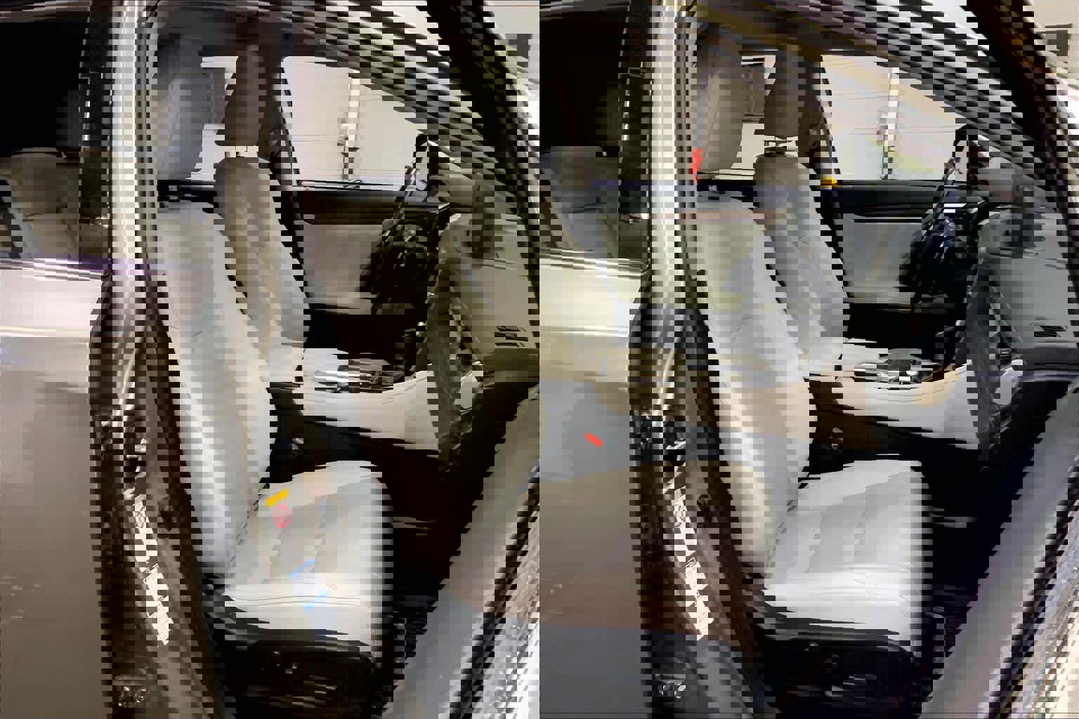 Used 2020 Lexus RX 350L Premium w/ Premium Package image 9