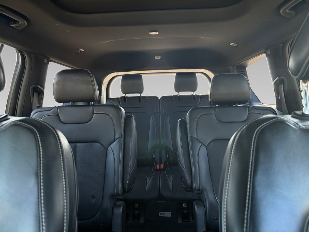Used 2022 Jeep Grand Cherokee L Overland image 2