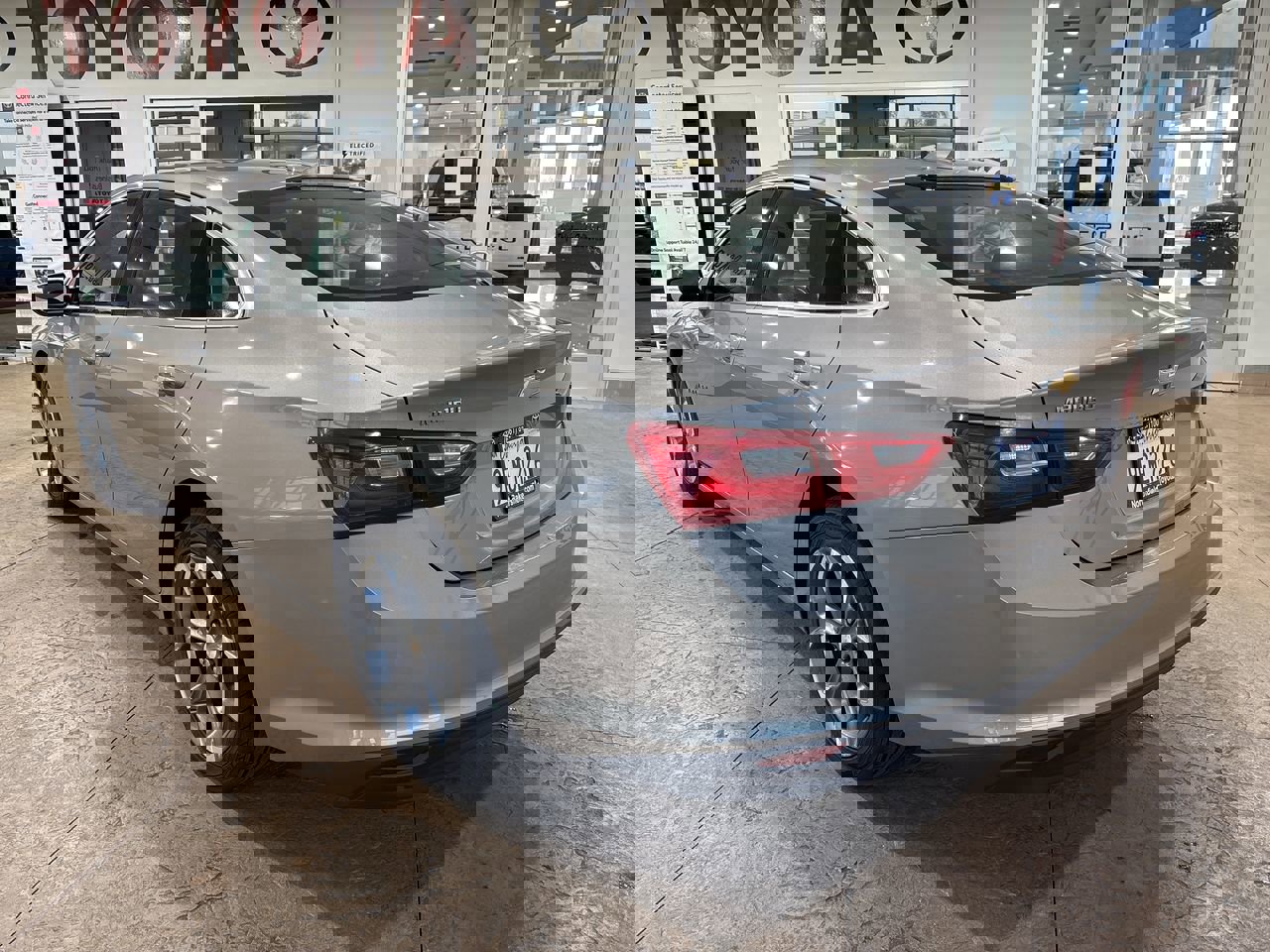 Used 2023 Chevrolet Malibu LT image 8